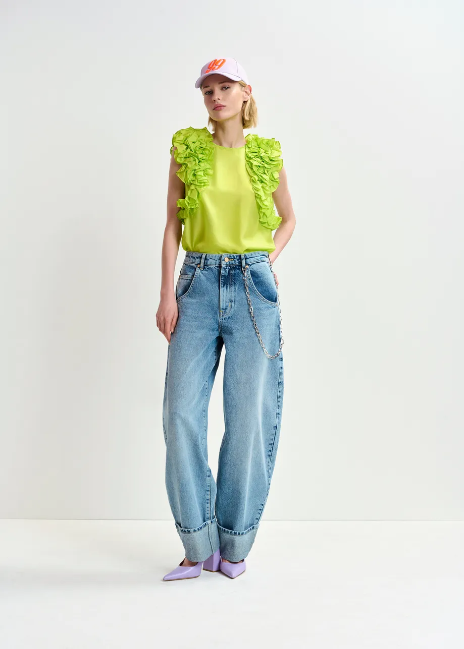 Top in seta verde lime senza maniche con volant