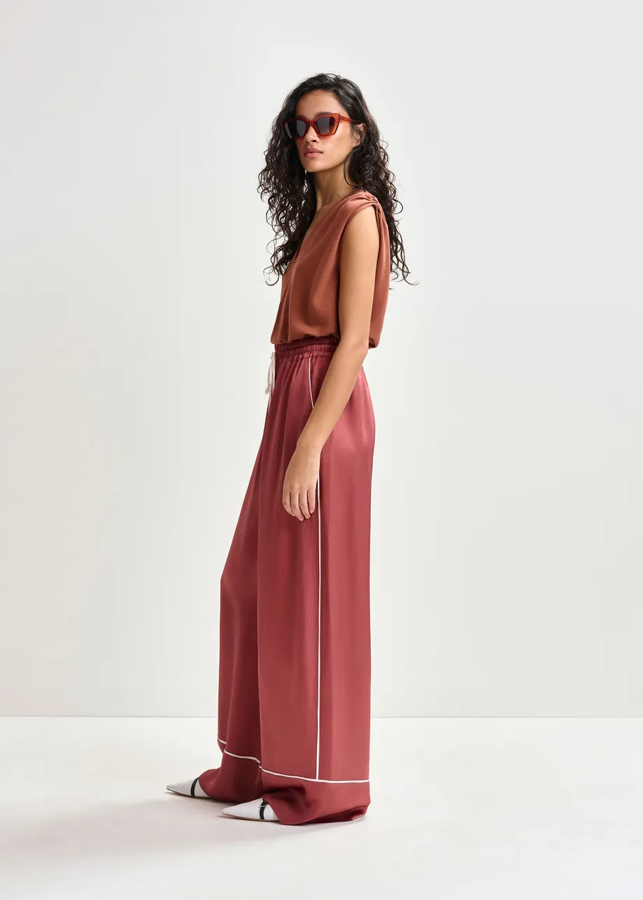 Rust red wide-Leg pants with contrast stitching