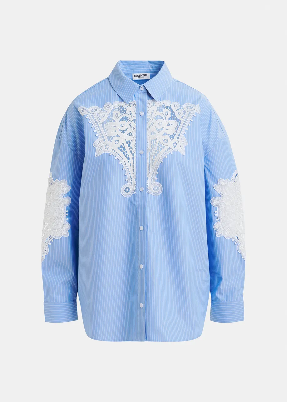 Chemise en coton bleue et blanche à broderies