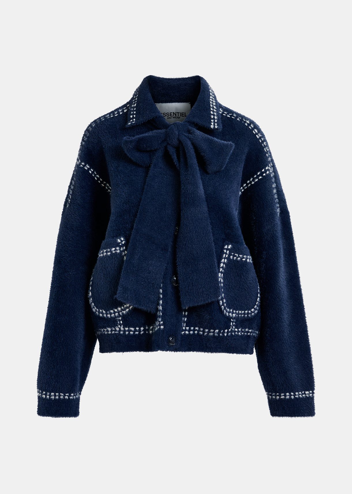 Donkerblauwe cardigan met contrasterende stiksels en sjaal