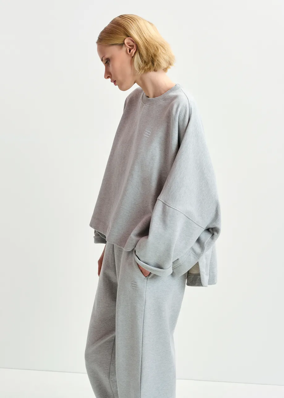 Sweatshirt gris avec E