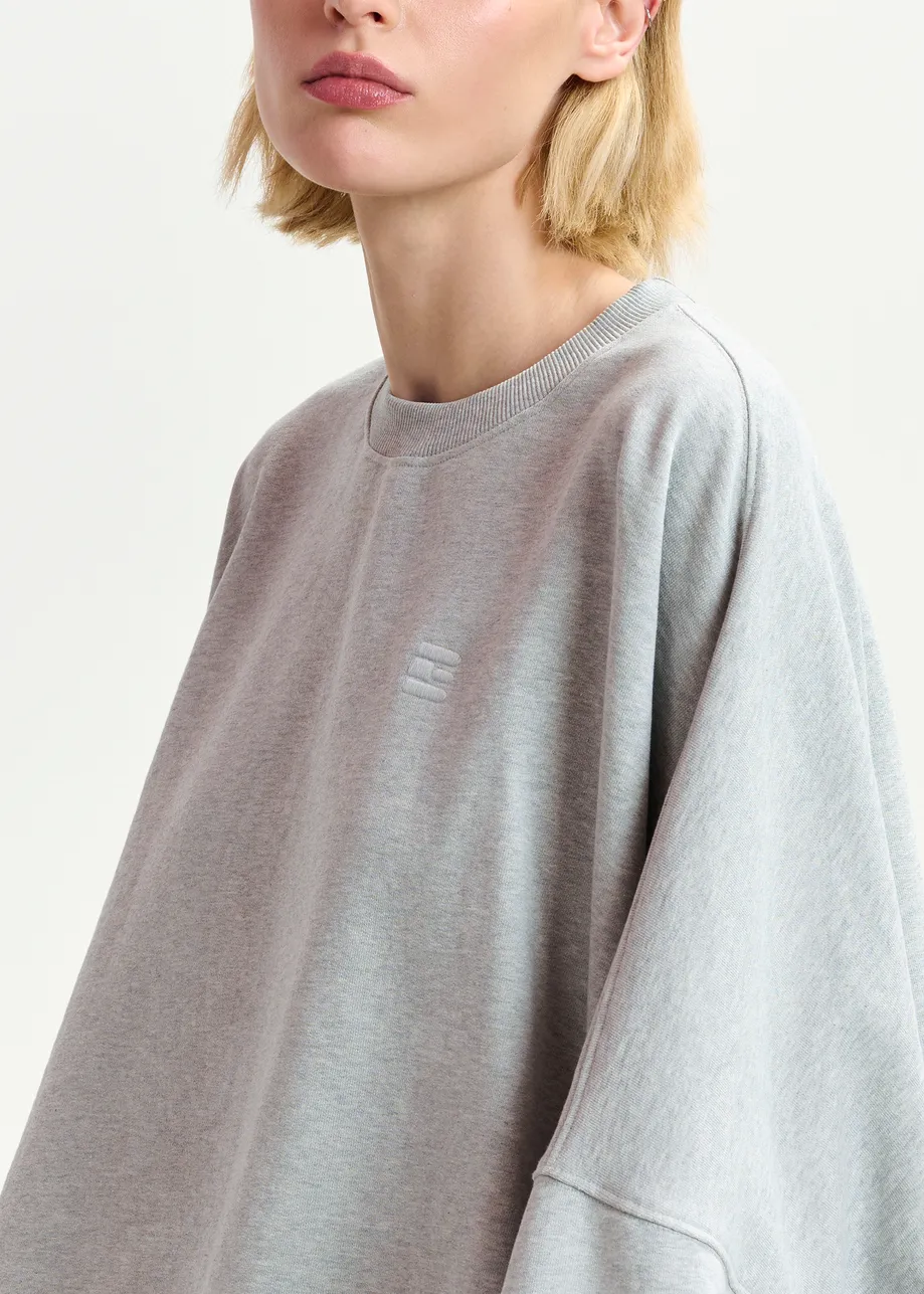 Grey short-sleeved sweatshirt with E-shaped embroidery