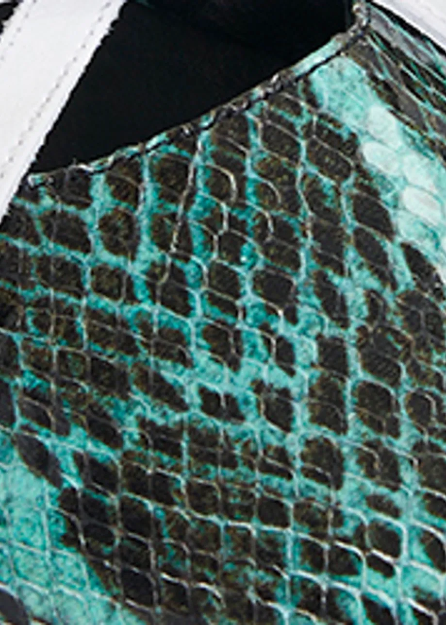 Mules slip-on con stampa serpente bianco e verde