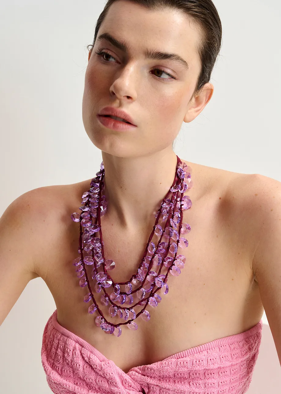 Collana a strati viola e bordeaux con strass intrecciati