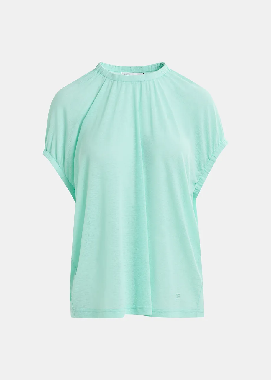 Light blue t-shirt with back panel