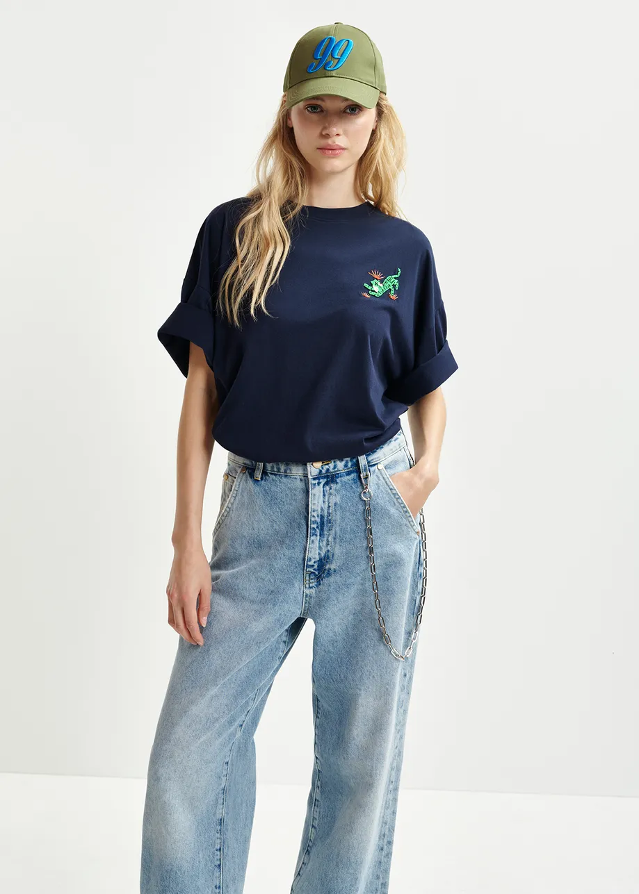 Dark blue organic cotton T-shirt with bead embroidery