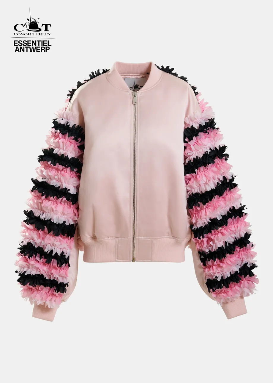Champagnerfarbene Satin-Bomberjacke mit rosa und schwarzen Rüscheneinsätzen