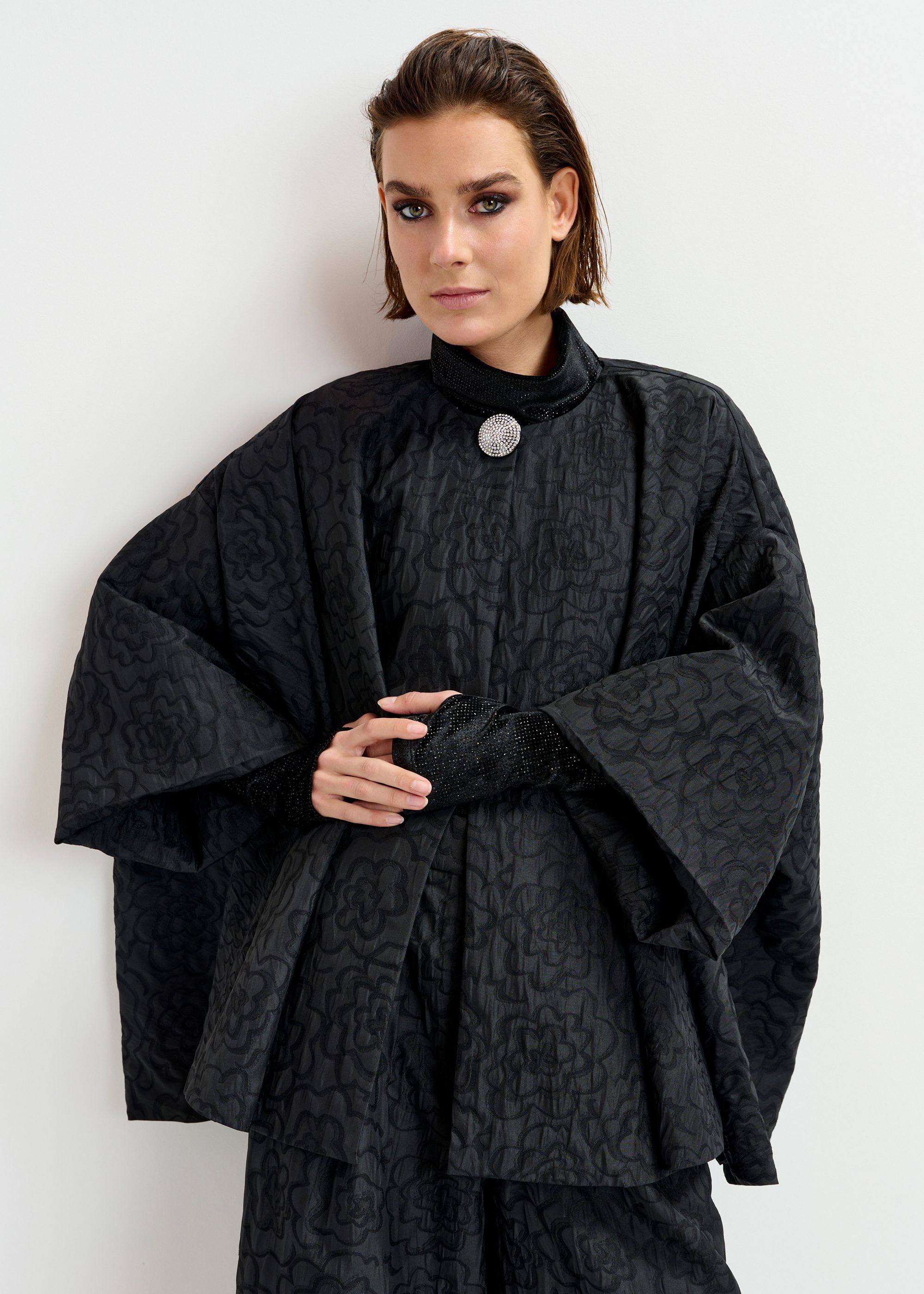 Black jacquard oversized cape jacket | Essentiel Antwerp Europe