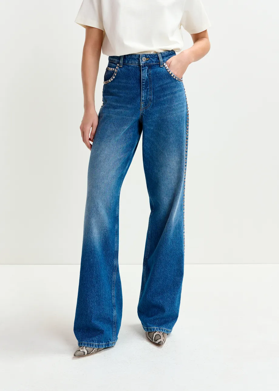  Donkerblauwe rechte jeans met studs
