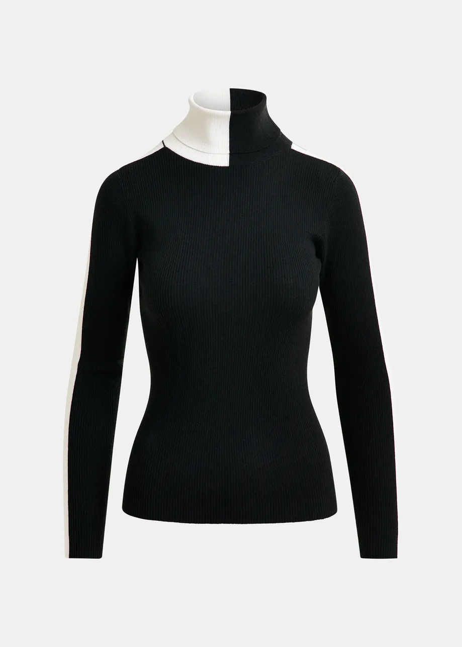 Pull à col roulé brun foncé et bleu