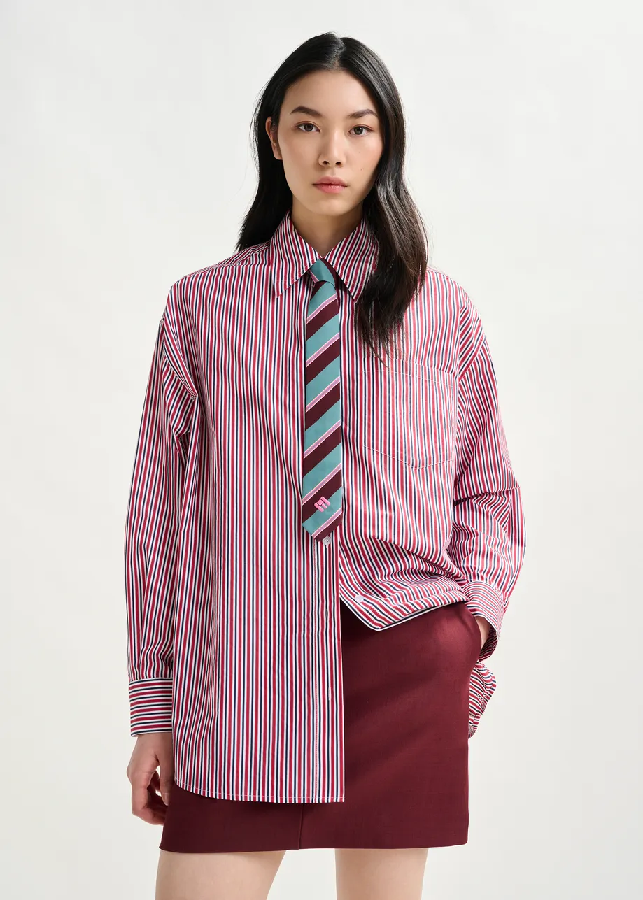 Blue, burgundy and pink striped tie with 'E' logo
