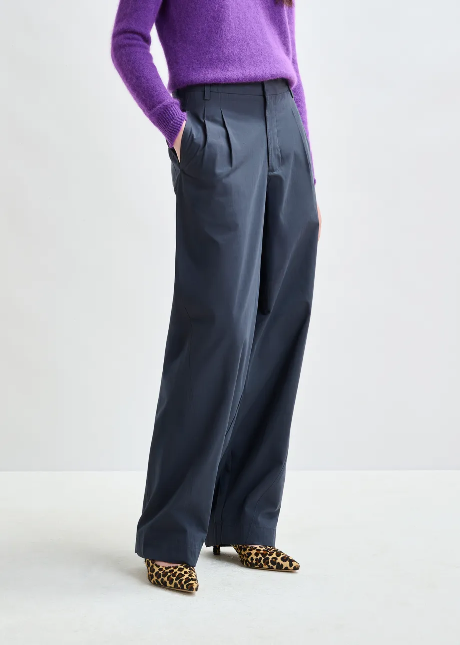 Marineblauwe tapse broek met strasriem