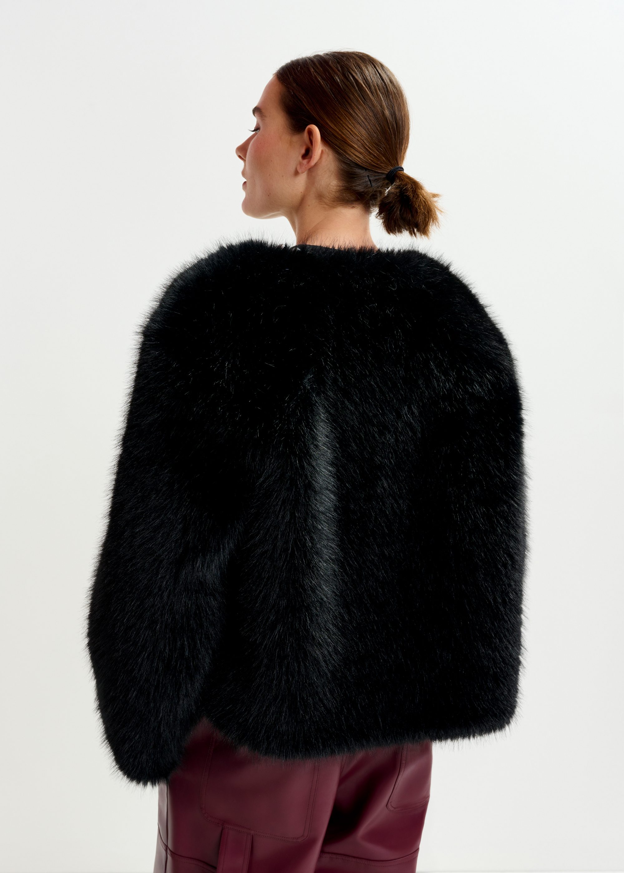 Black faux fur jacket | Essentiel Antwerp Europe