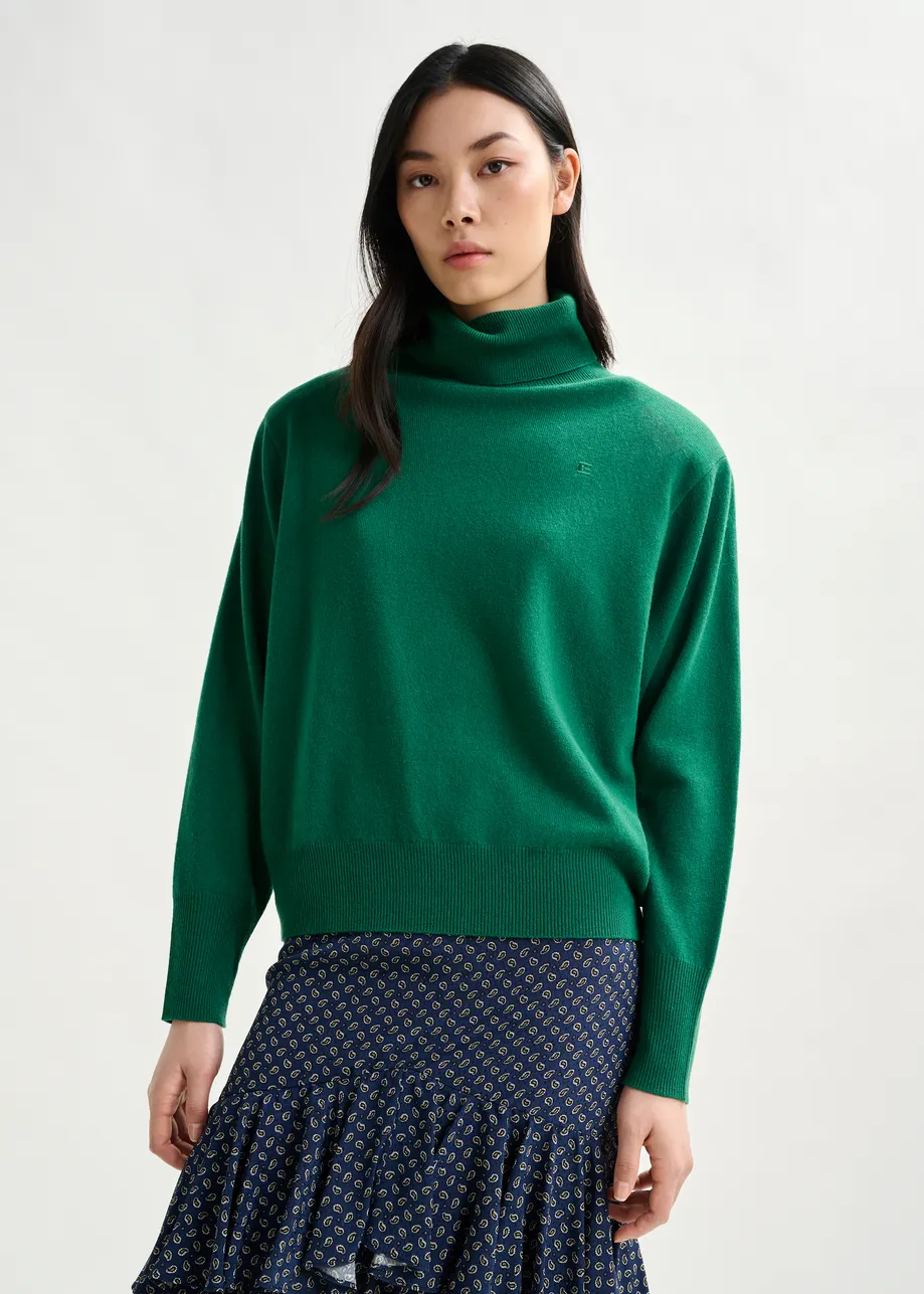Green wool-blend turtleneck sweater with removable shoulder pads