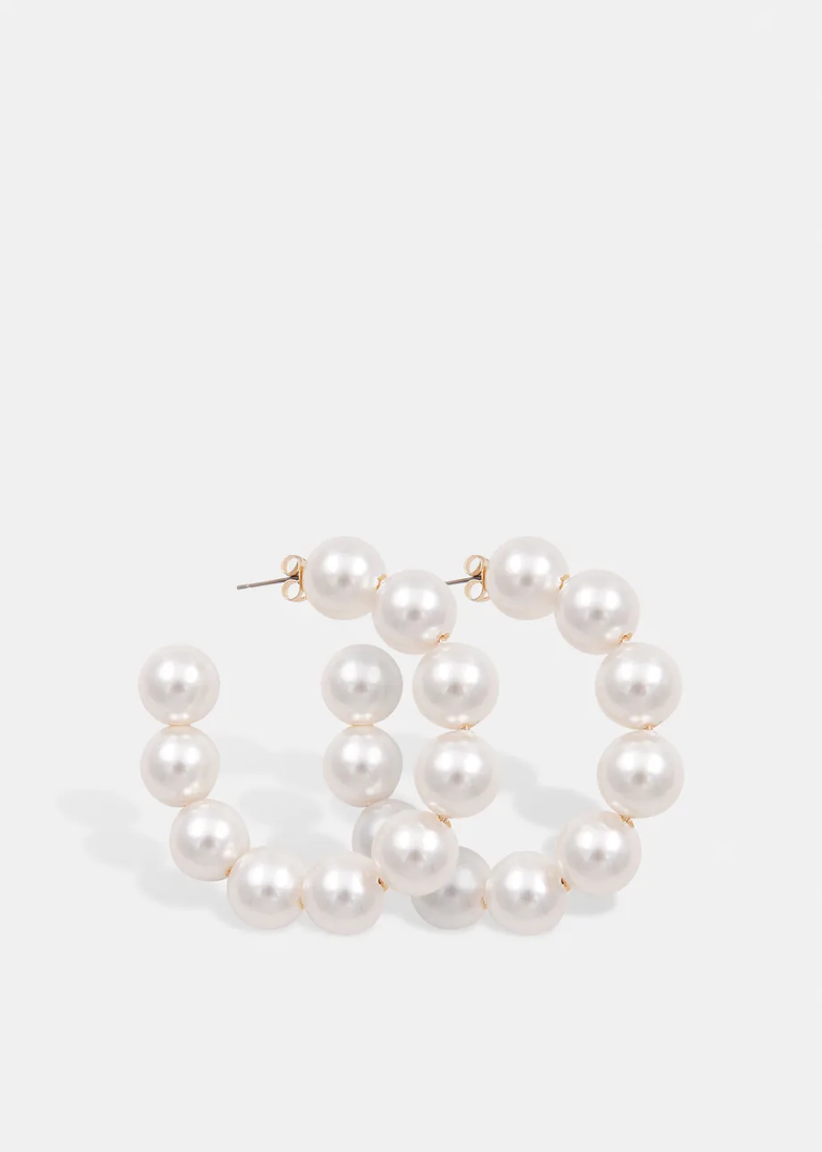 Off-white pearl hoop earrings
