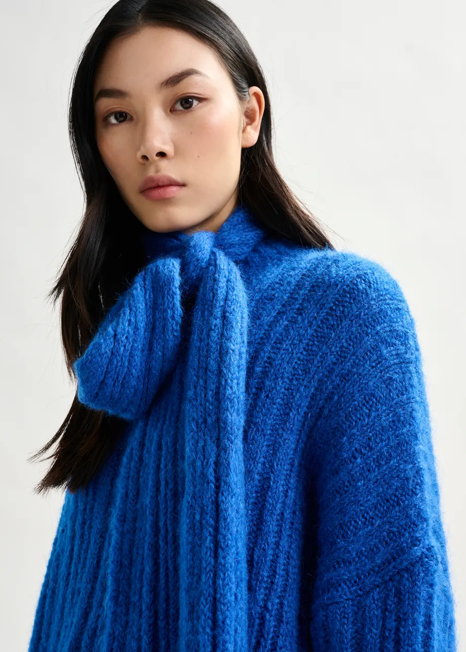 Blue mohair-blend ribbed sweater with pussy-bow tie