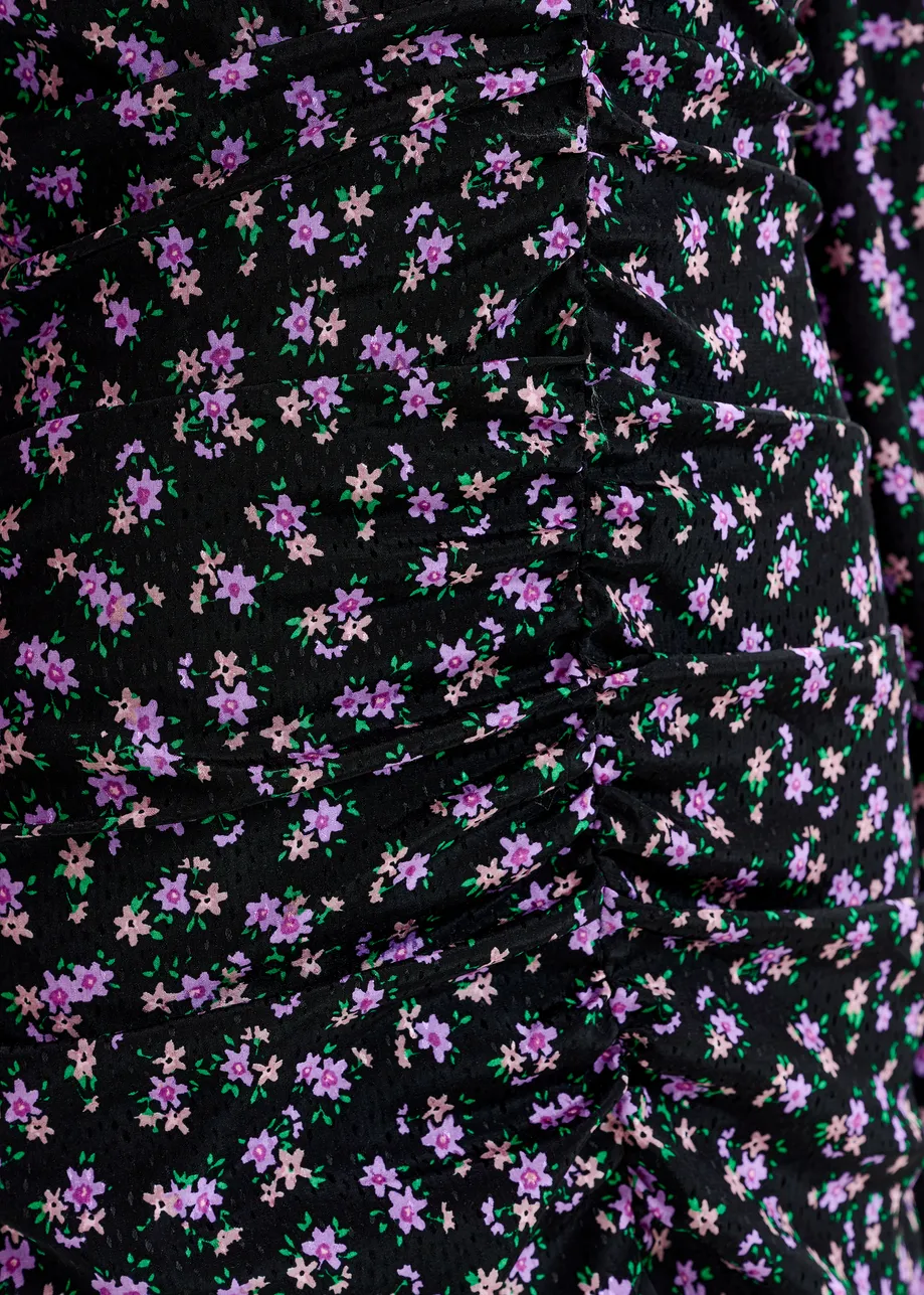 Mini-robe à ruches et imprimé noire, violette et verte