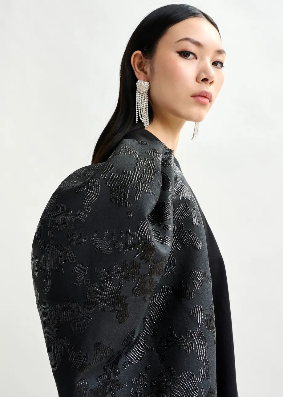Black jersey T-shirt with voluminous jacquard sleeves