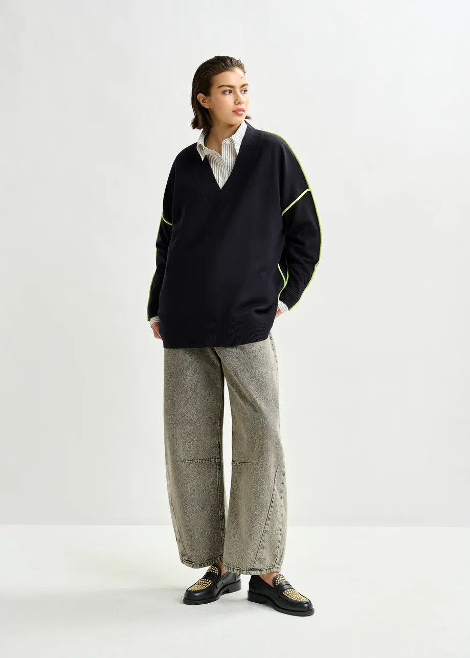 Navy and green oversized V-neck knit sweater with contrast stripe