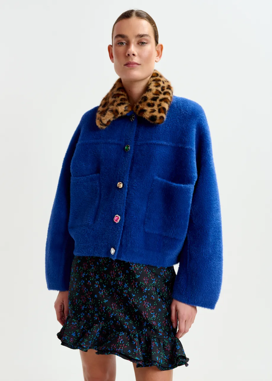 Blue cardigan with removable leopard faux fur collar