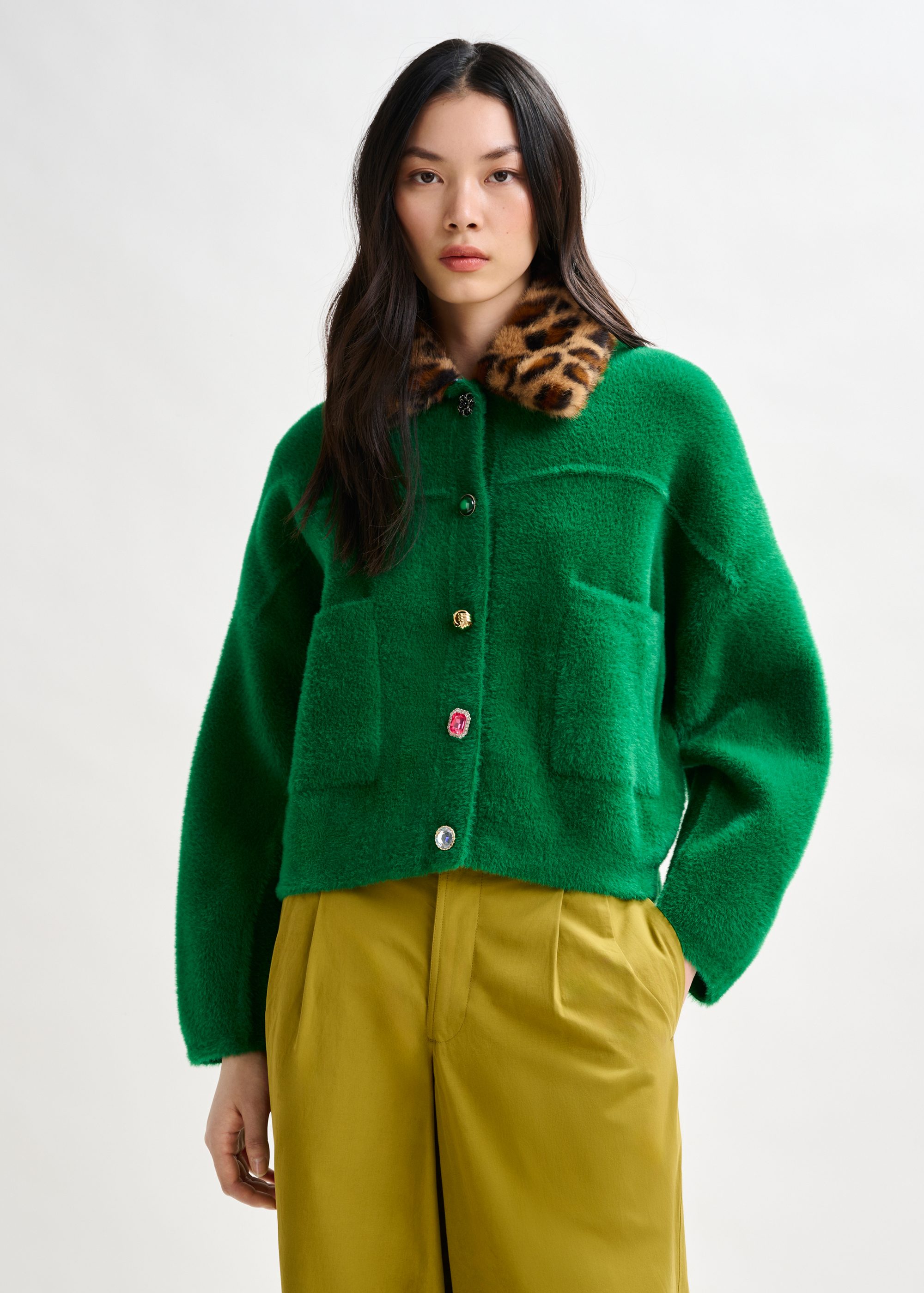 Green cardigan with removable leopard faux fur collar | Essentiel