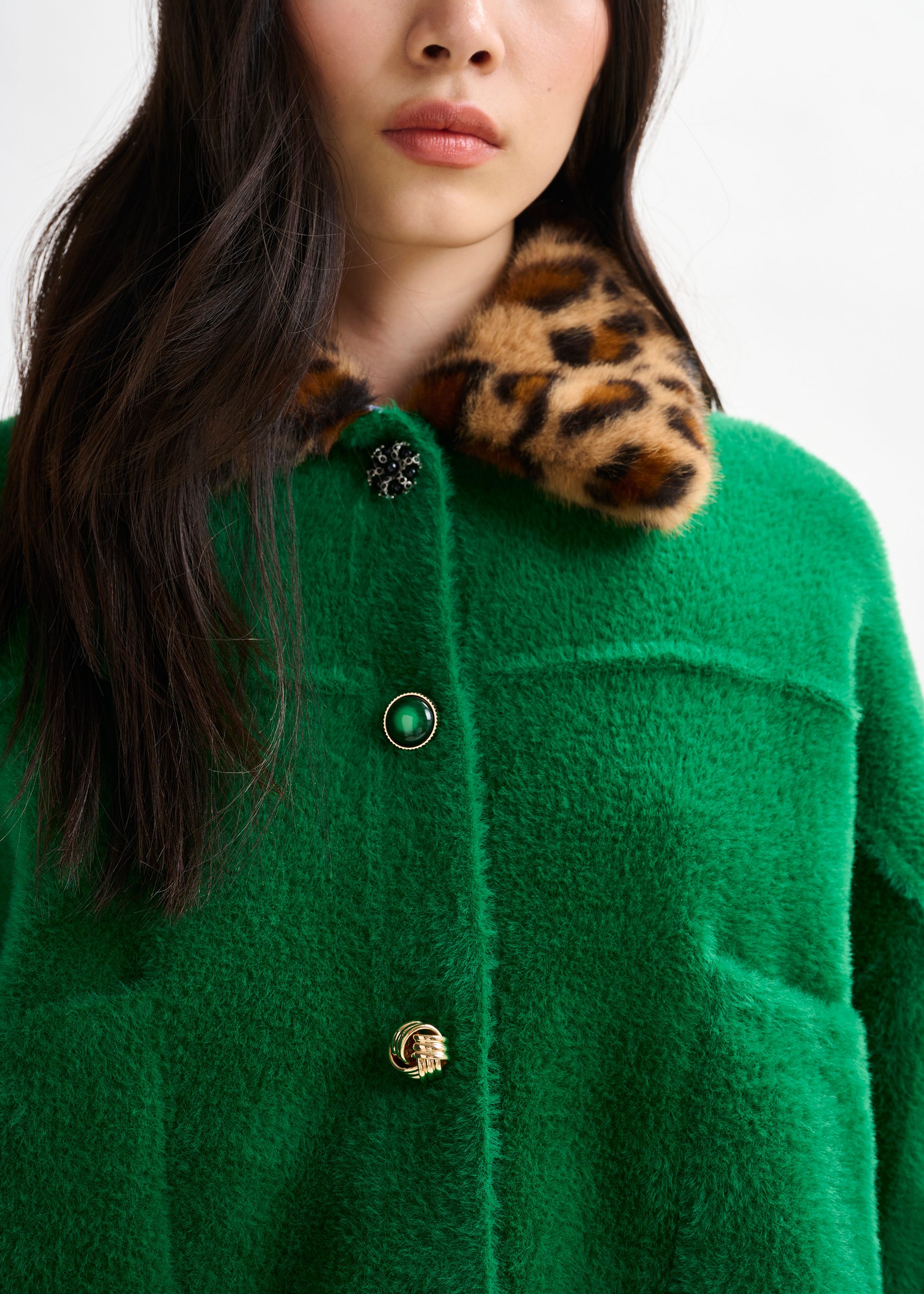 Green cardigan with removable leopard faux fur collar | Essentiel