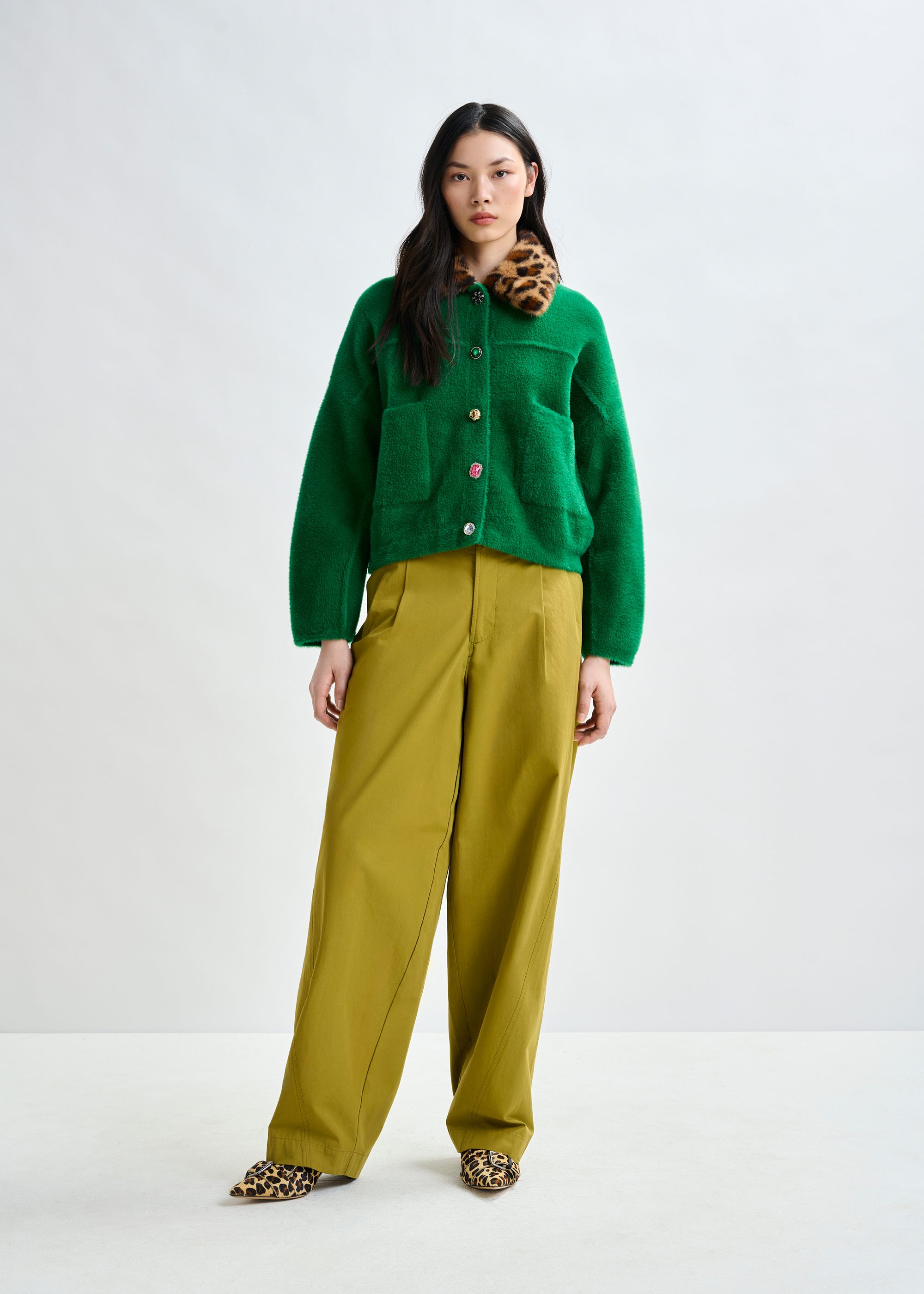 Green cardigan with removable leopard faux fur collar | Essentiel