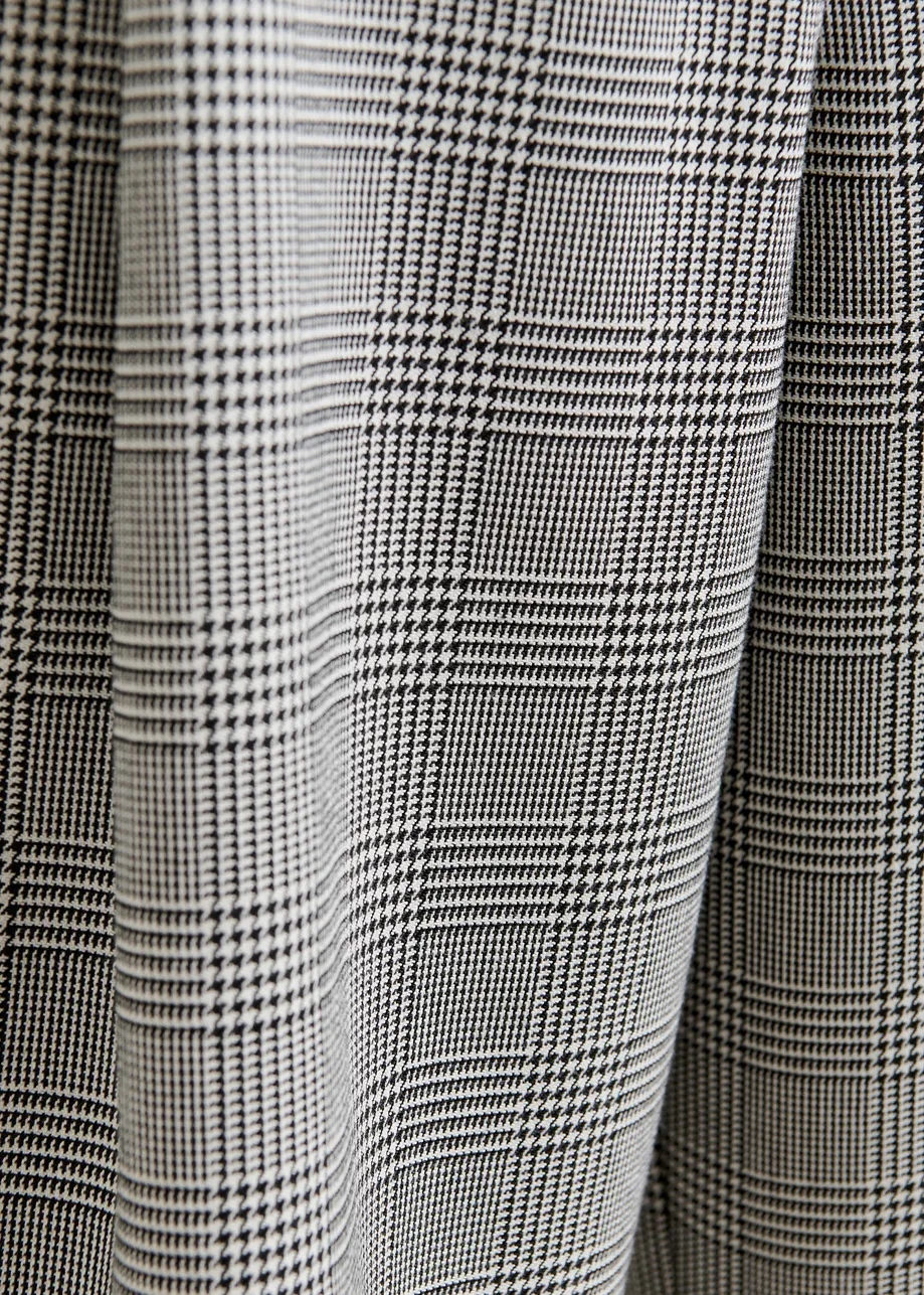 Checked grey and black pleated wide-leg bermuda pants