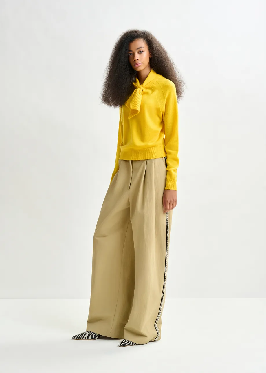 Yellow cashmere sweater with pussy-bow tie