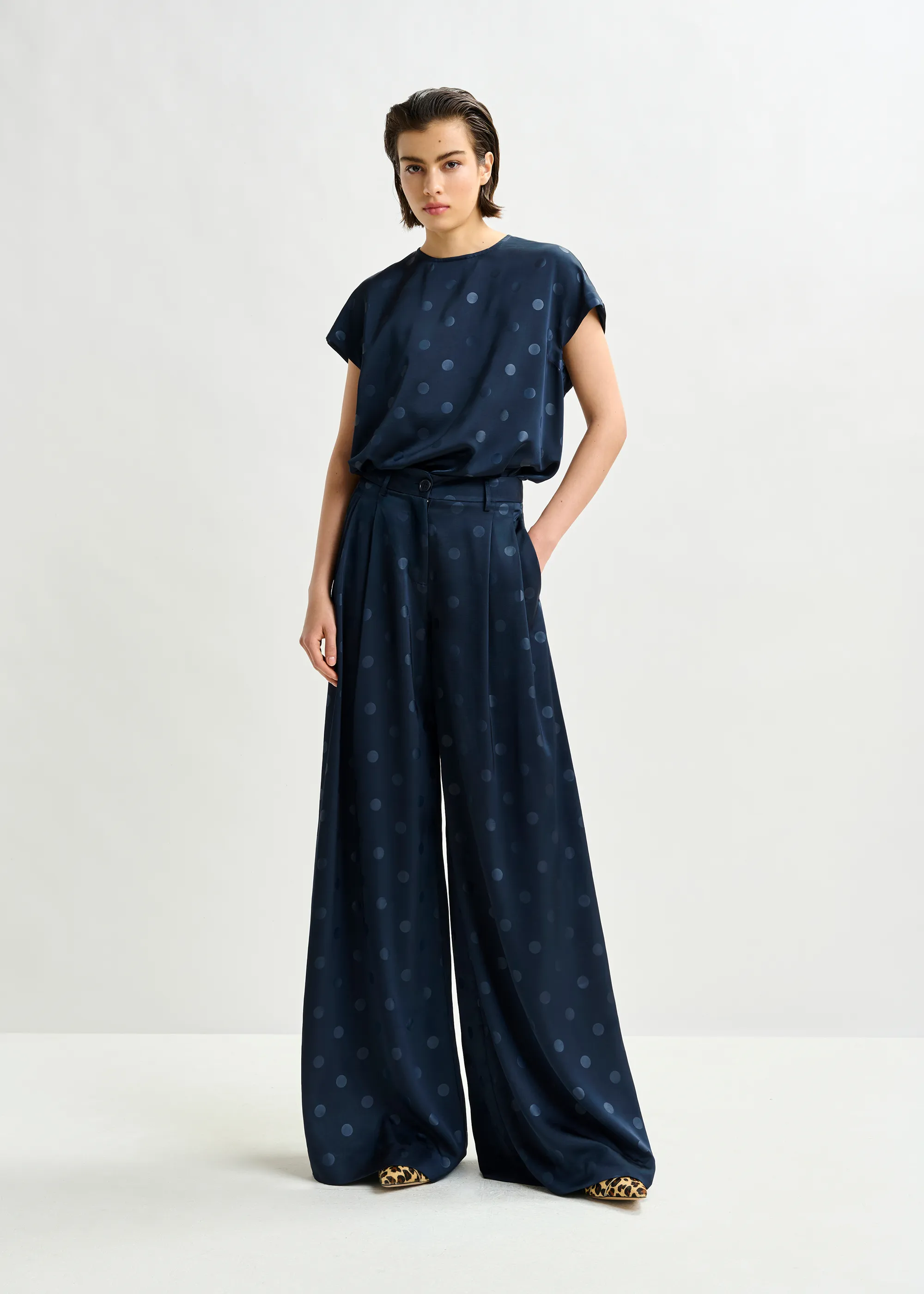 Pantalon large bleu marine à pois | Essentiel Antwerp France