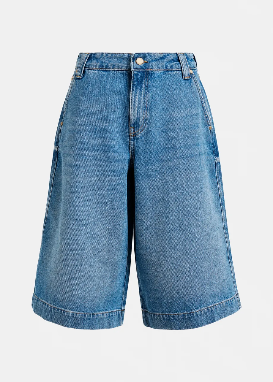 Bermuda pants with rolled hem