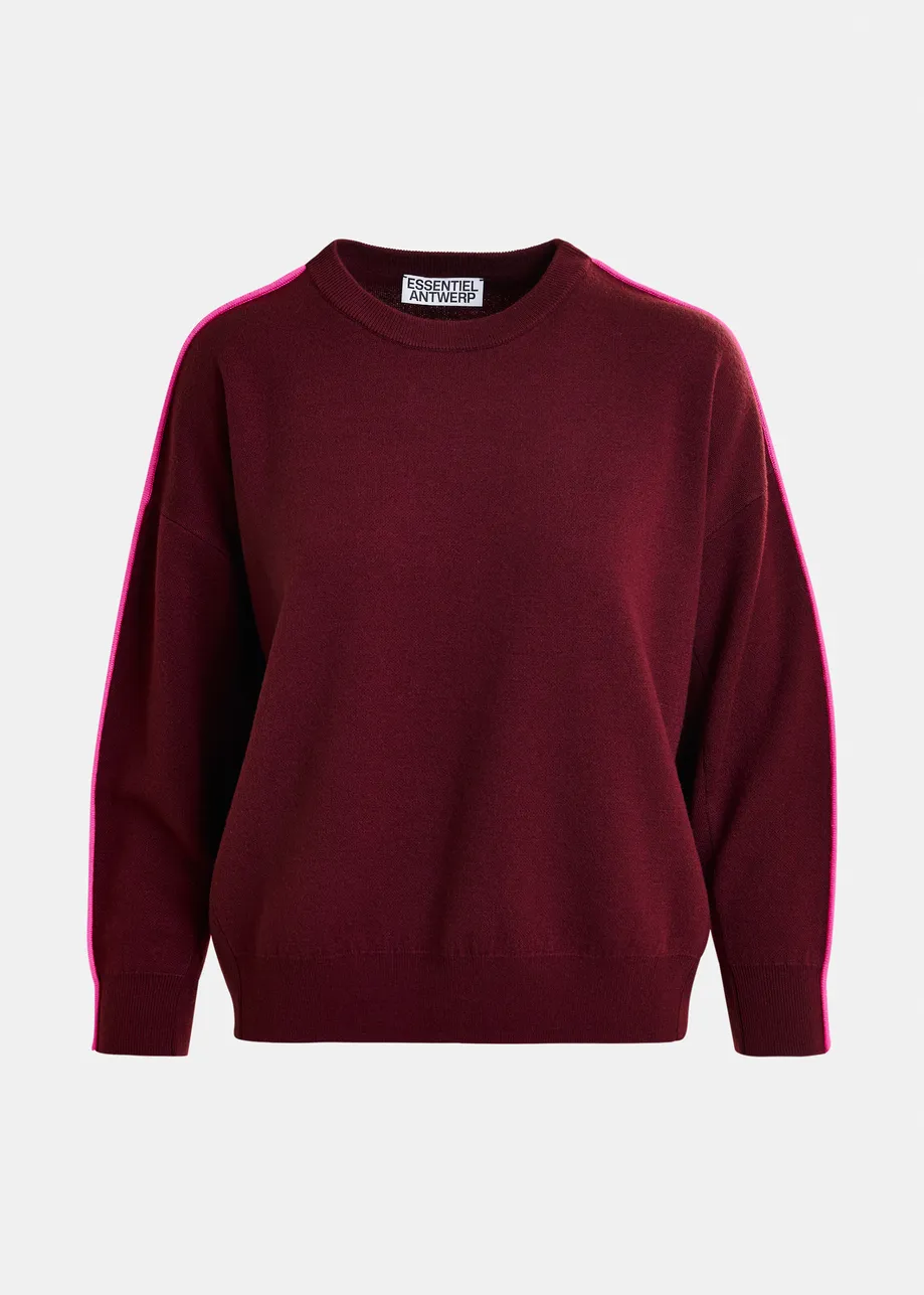 Burgundy and pink knitted sweater with fitted waist