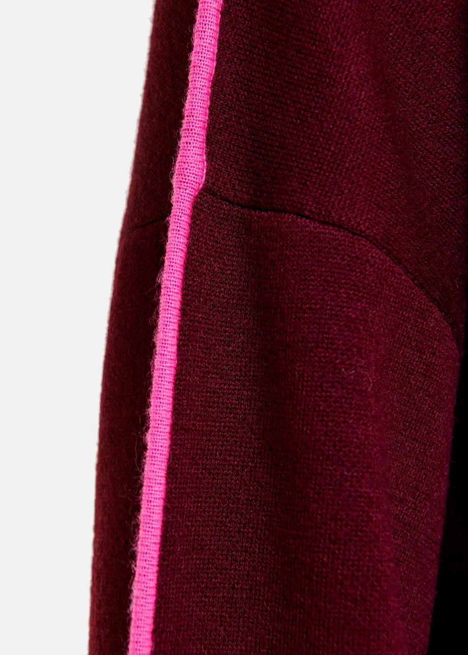 Burgundy and pink knitted sweater with fitted waist