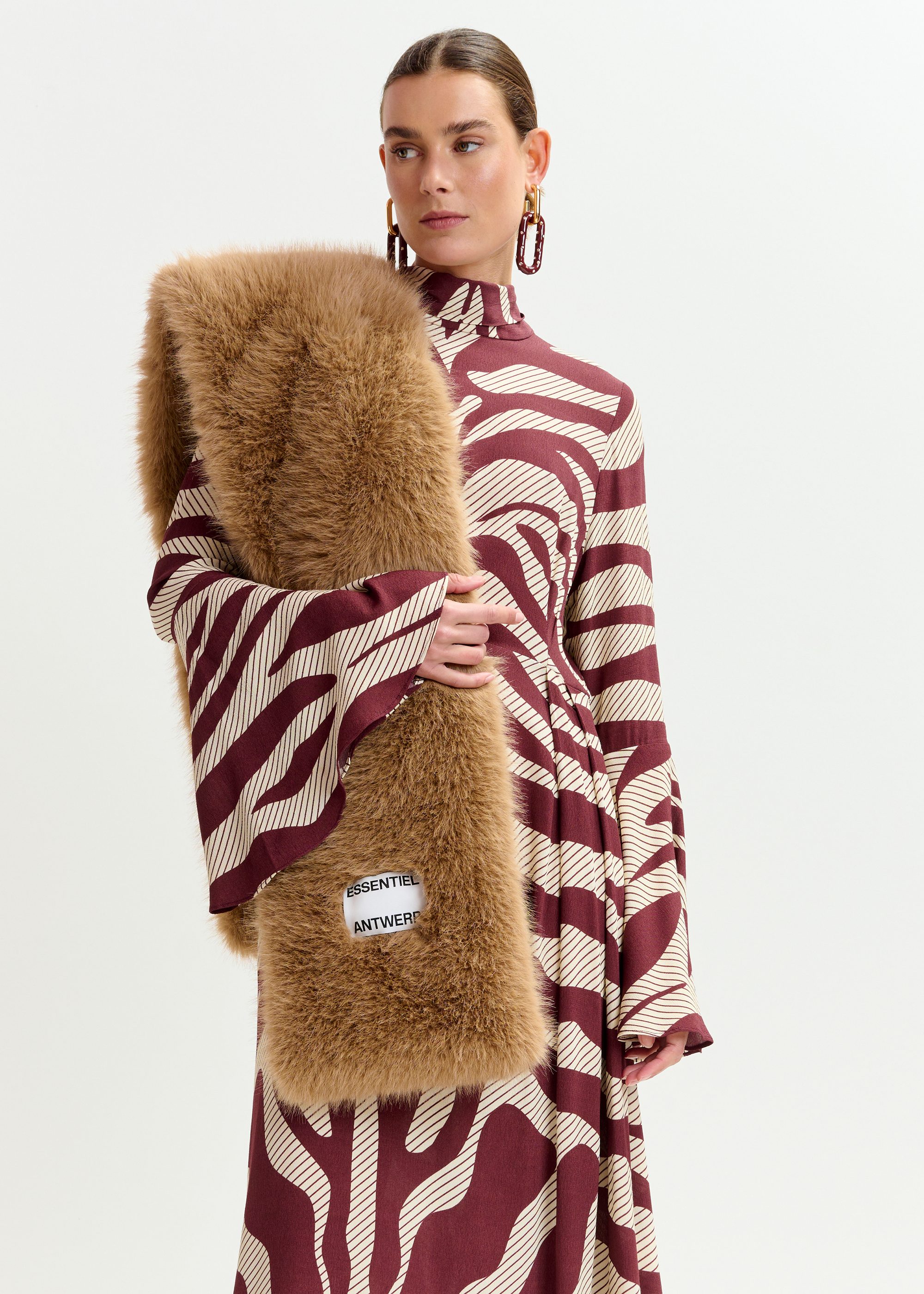 MASU 21AW FUR PRINT SILK SCARF- BROWN Brown Animal Patterned