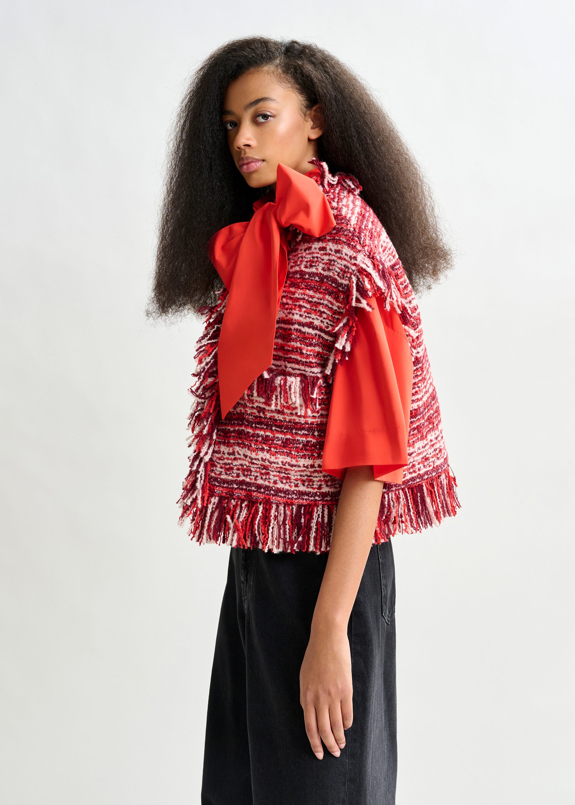 Burgundy, red and white cropped sleeveless fringed wool-blend