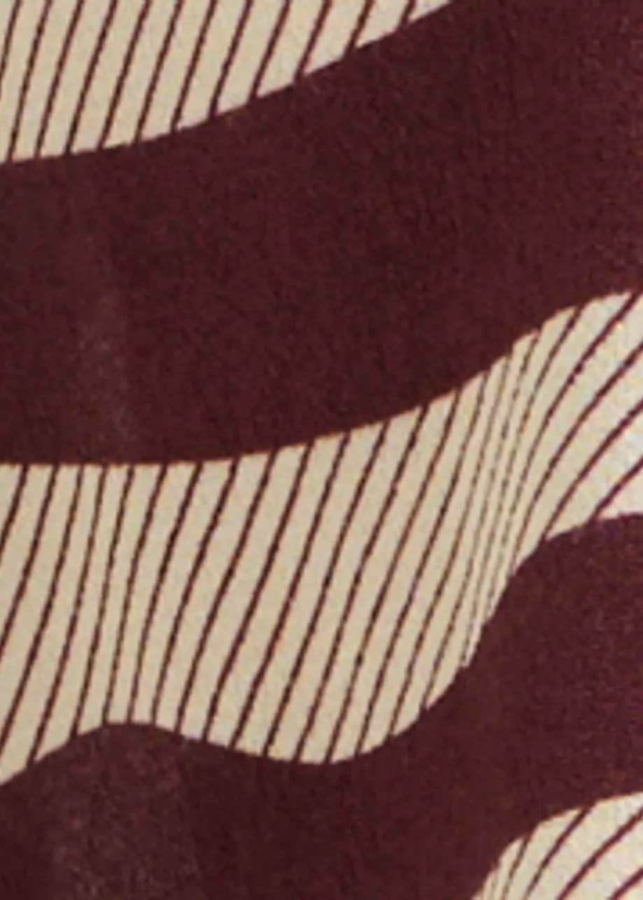 Gebroken wit en bordeaux zebra jacquard overhemd met strasknoop