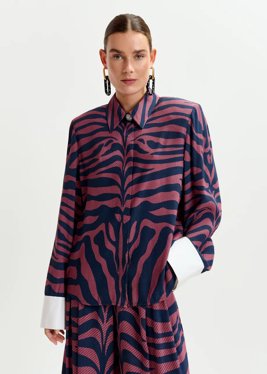 Dark pink and navy zebra-jacquard shirt with rhinestone-encrushed button
