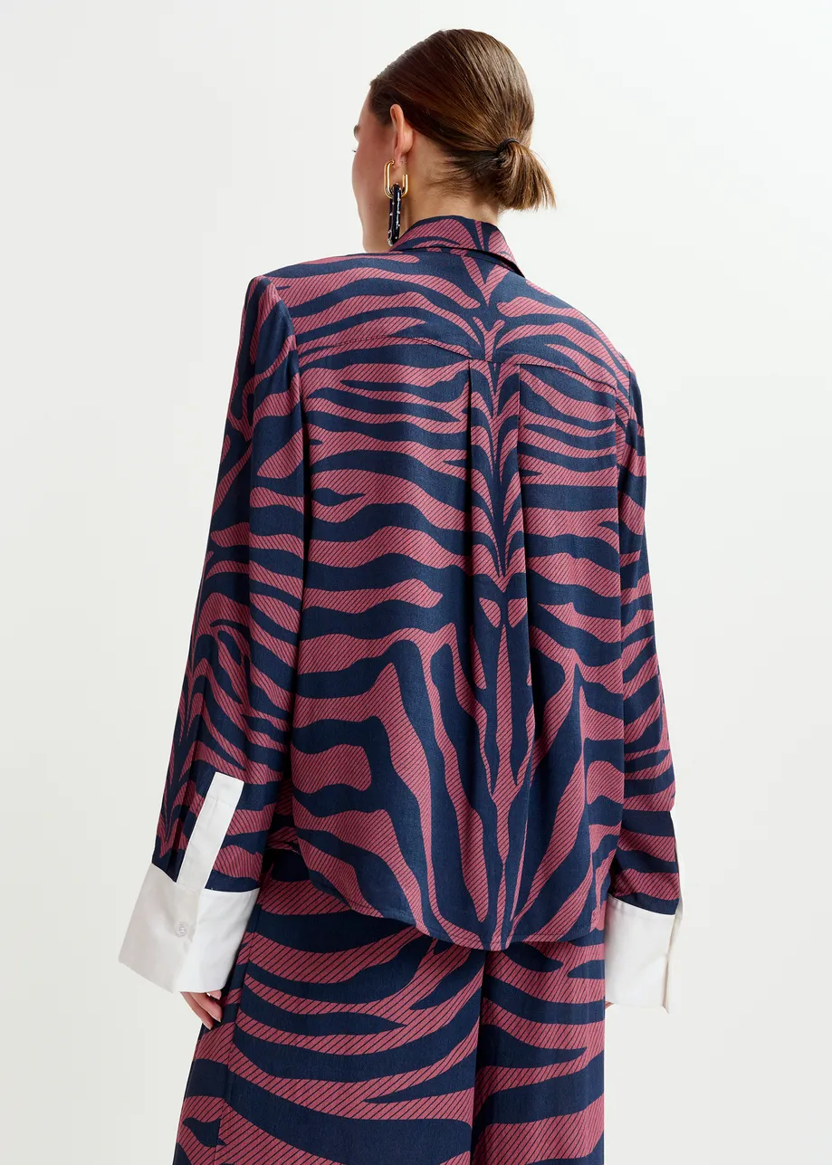 Dark pink and navy zebra-jacquard shirt with rhinestone-encrushed button