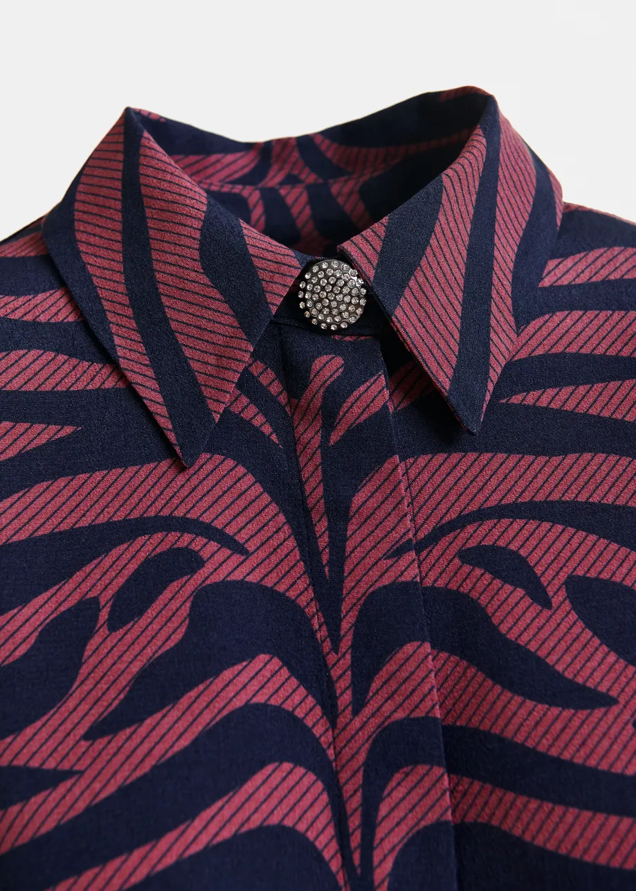 Dark pink and navy zebra-jacquard shirt with rhinestone-encrushed button