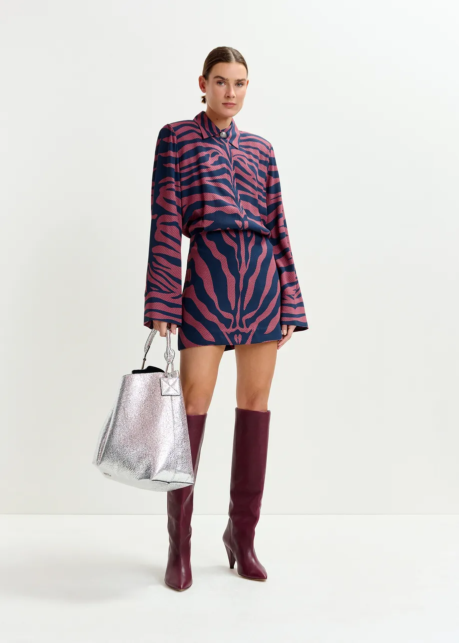Mini-robe en jacquard zèbre rose foncé et bleu marine