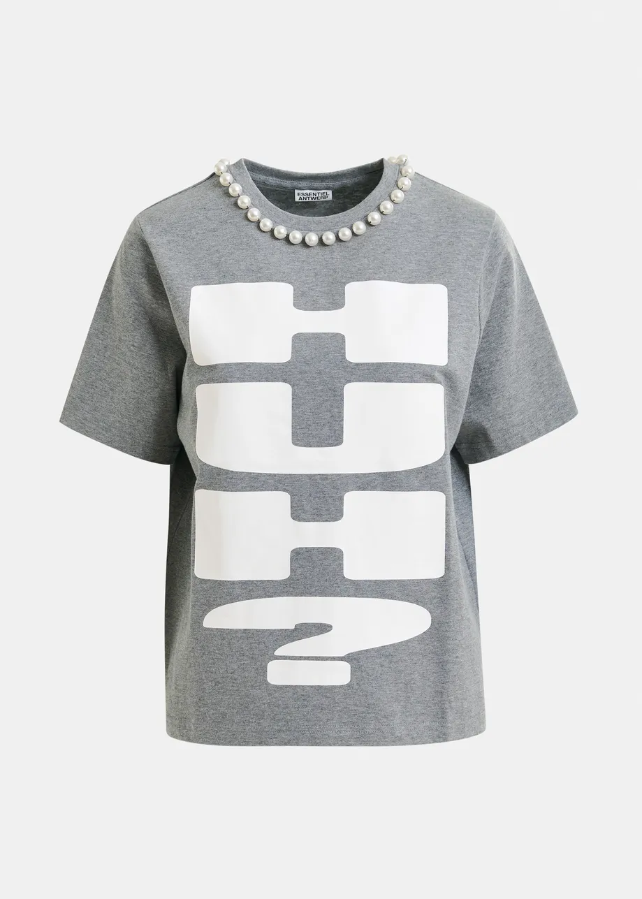 Red and white cotton T-shirt with "HUH?"- print and bead embellishments