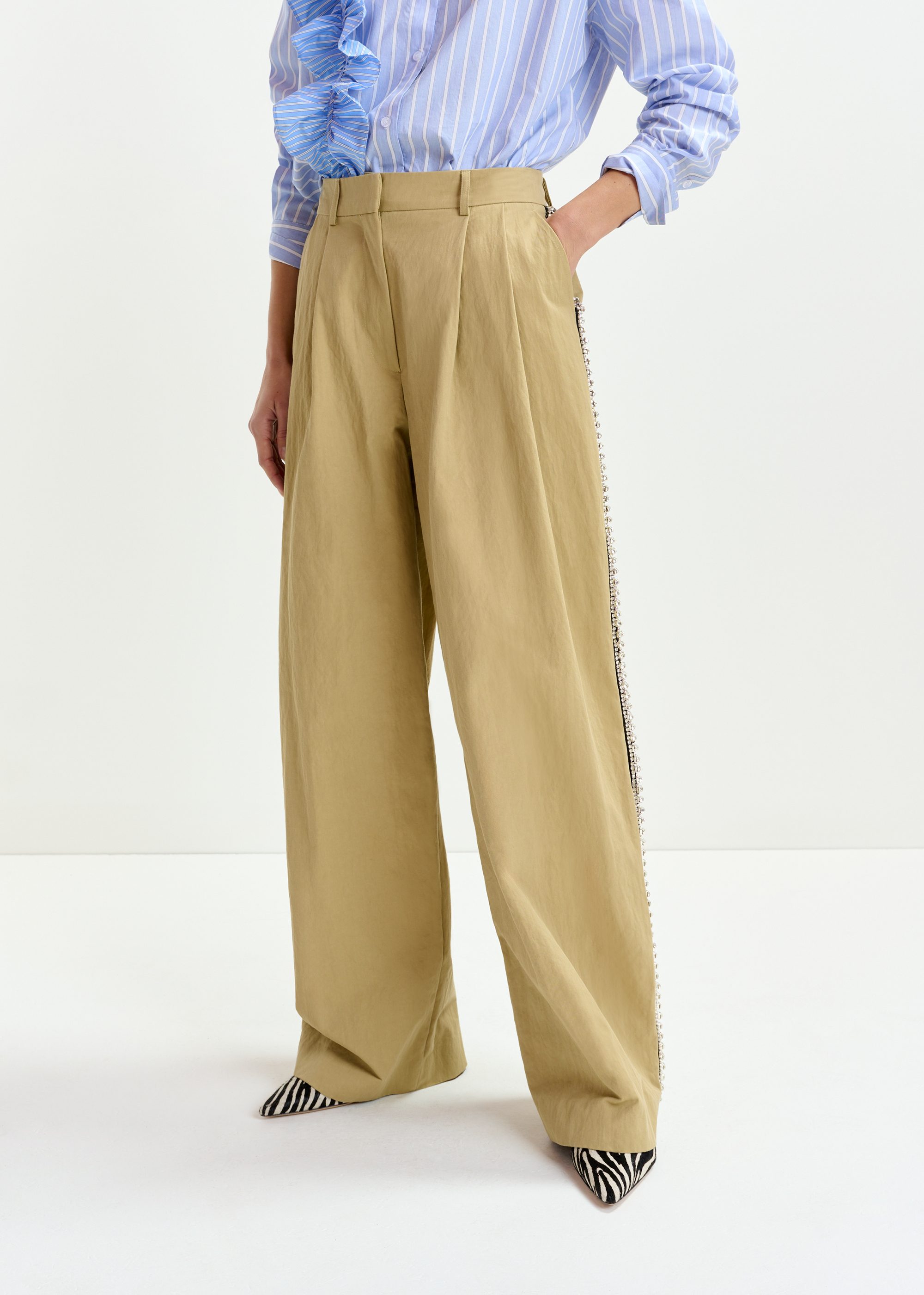 Pants & shorts | Essentiel Antwerp Europe
