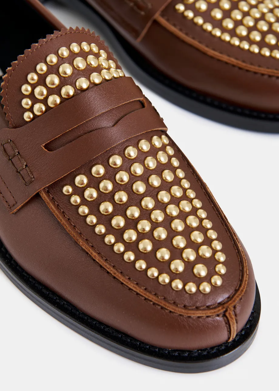 Bruine leren loafers met gouden studs