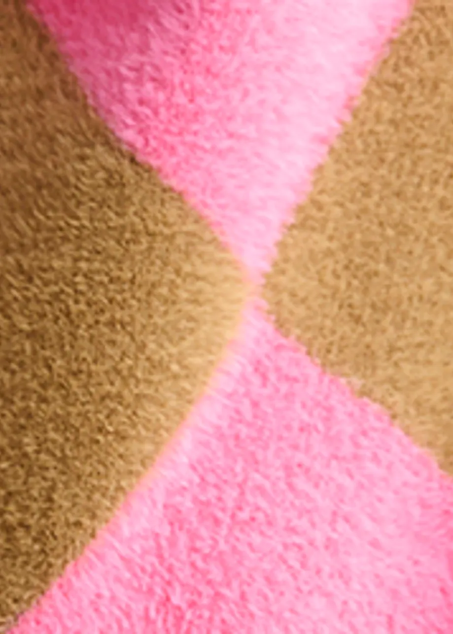 Bruine en roze cardigan in harlekijnmotief met bloemknopen