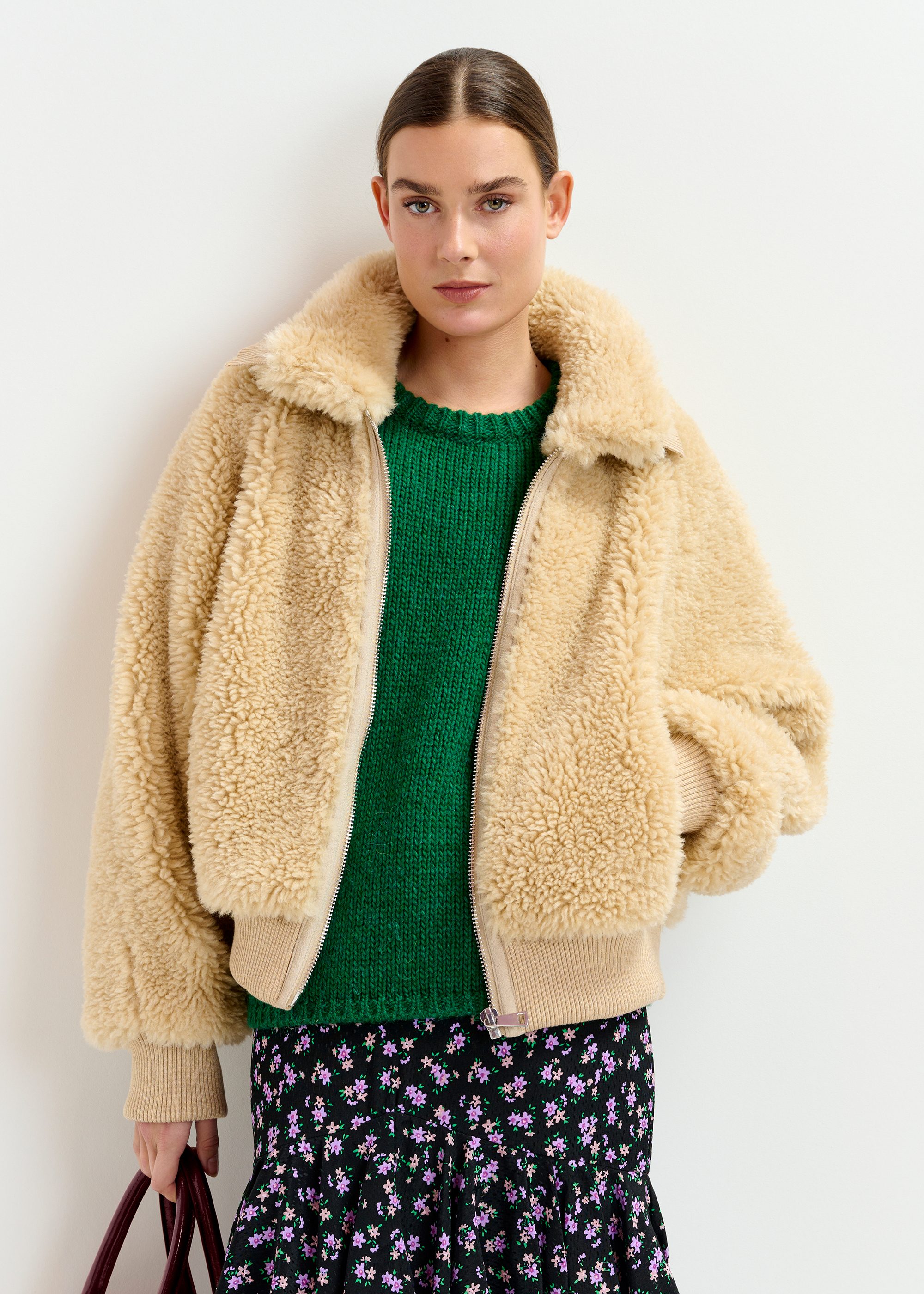 Beige oversized faux shearling bomber jacket | Essentiel Antwerp