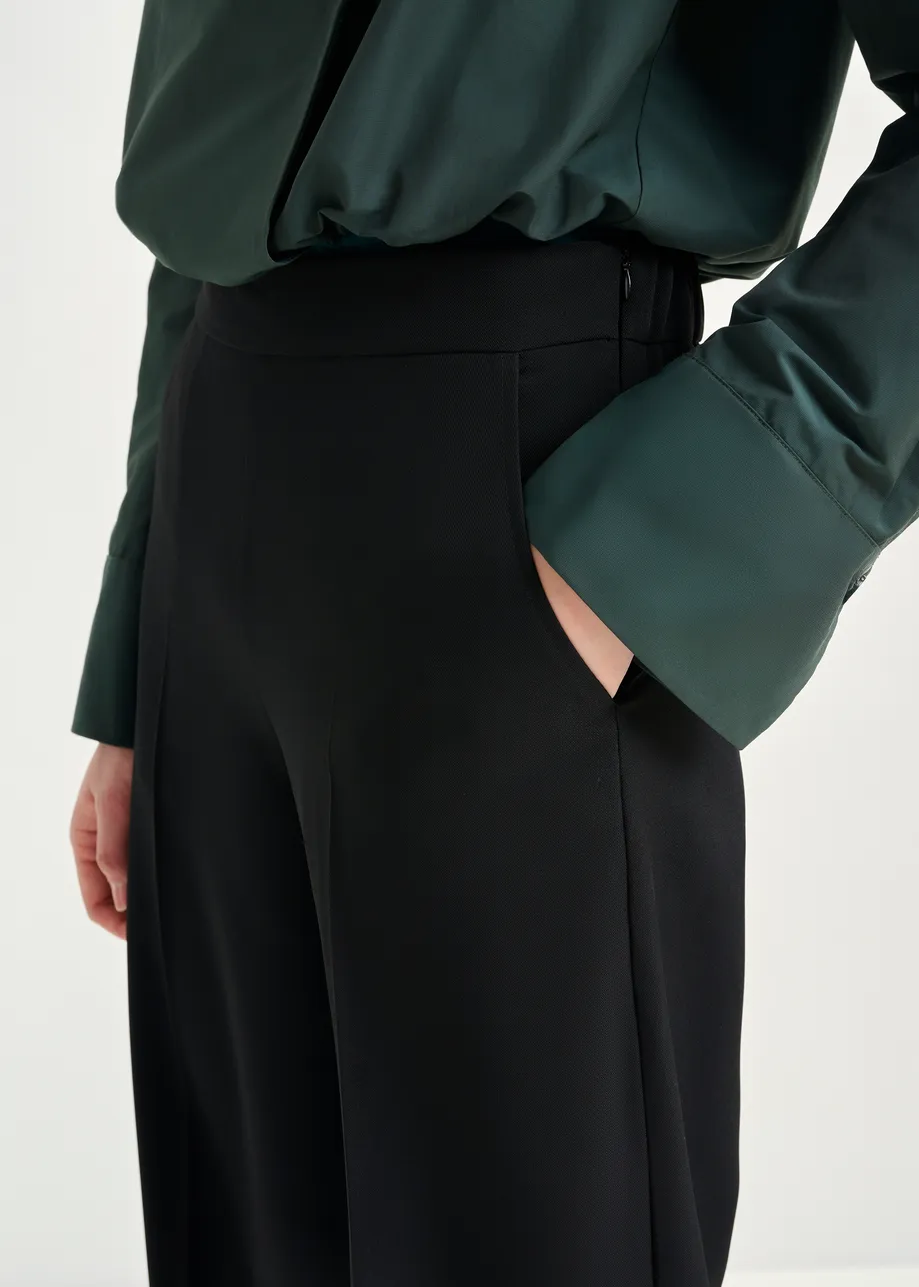 Pantalon large noir à pli pressé