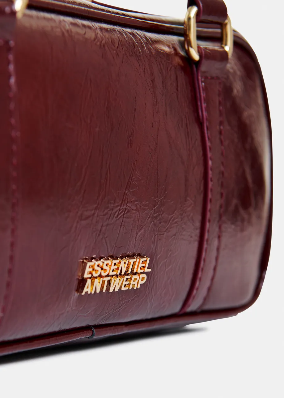 Burgundy glossy shoulder baguette bag