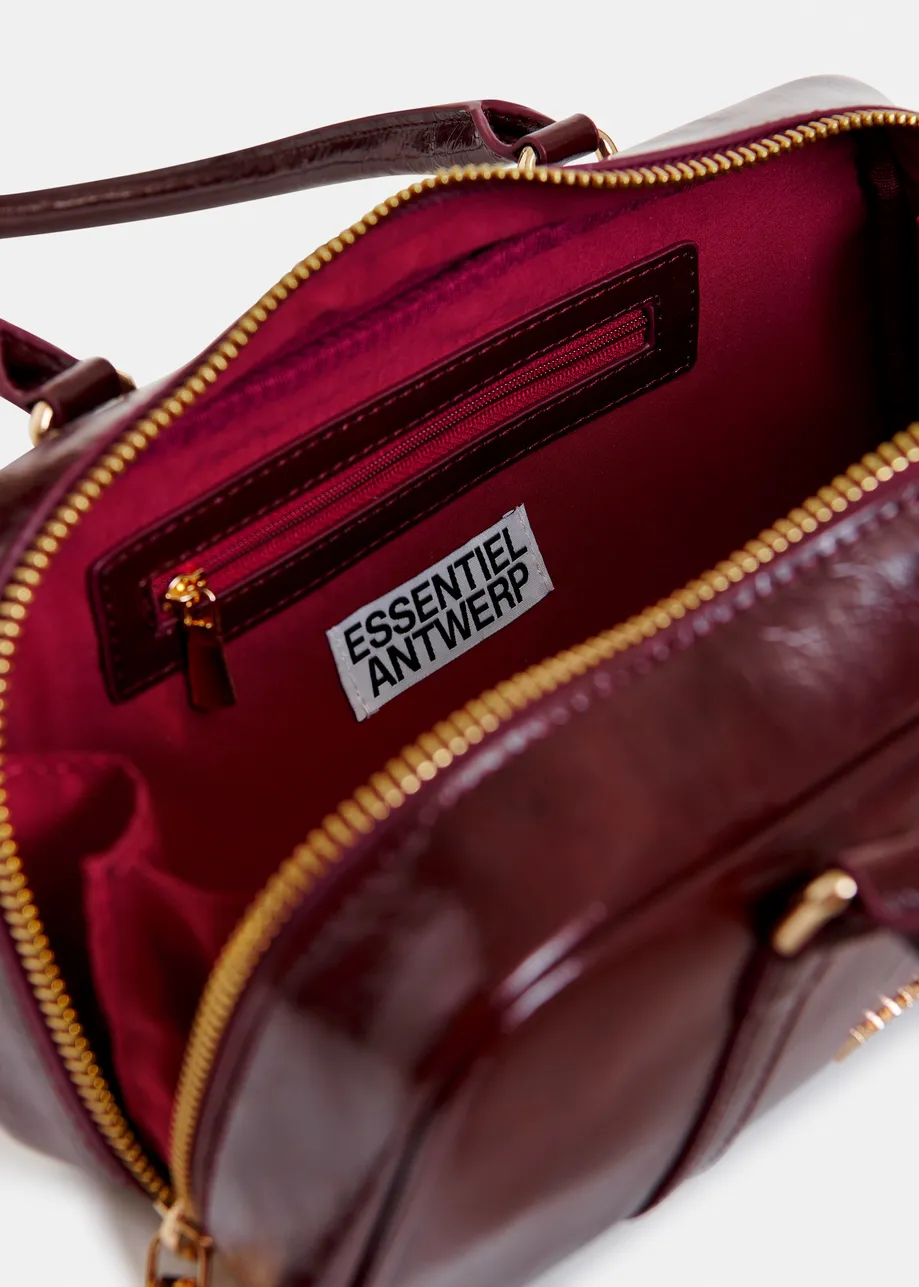 Burgundy glossy shoulder baguette bag