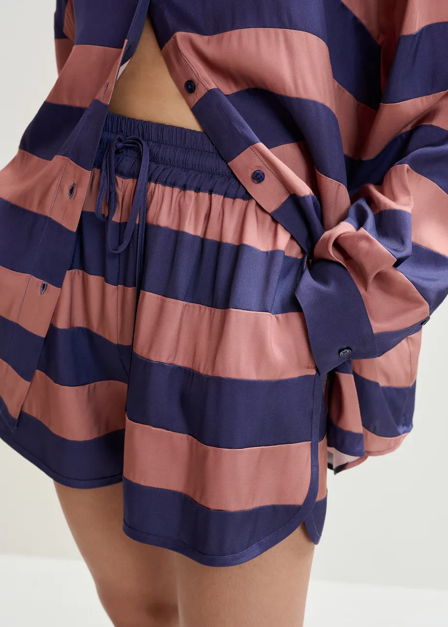 Gestreifte Mini-Sport Shorts in Altrosa und Violett