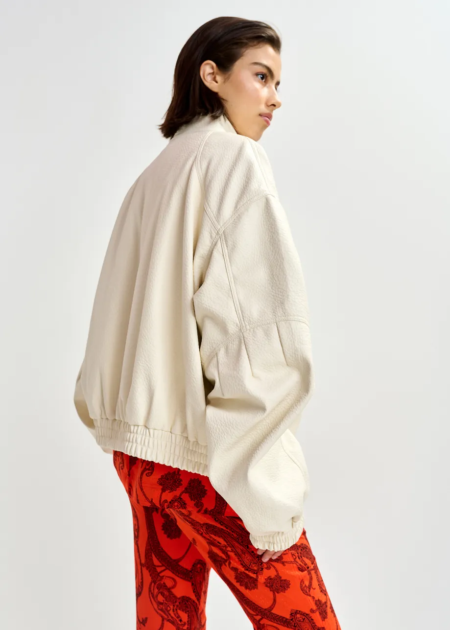 Gebroken wit oversized bomberjack in faux leer